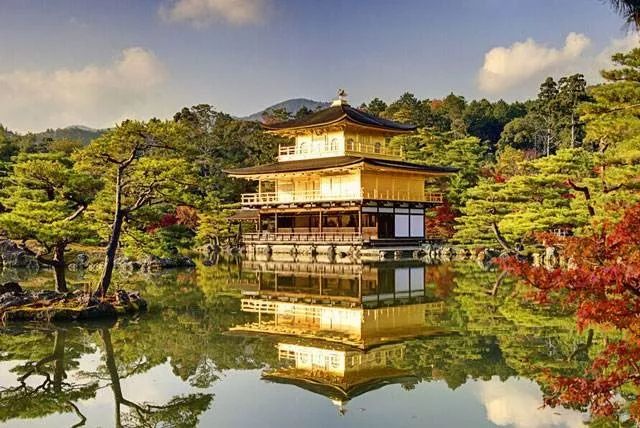 日本老太是啥日本文化中的老妇与青年关系探讨