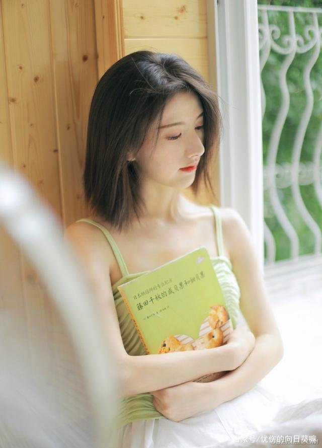 婷婷久月，一段美丽的时光之旅-第2张图片
